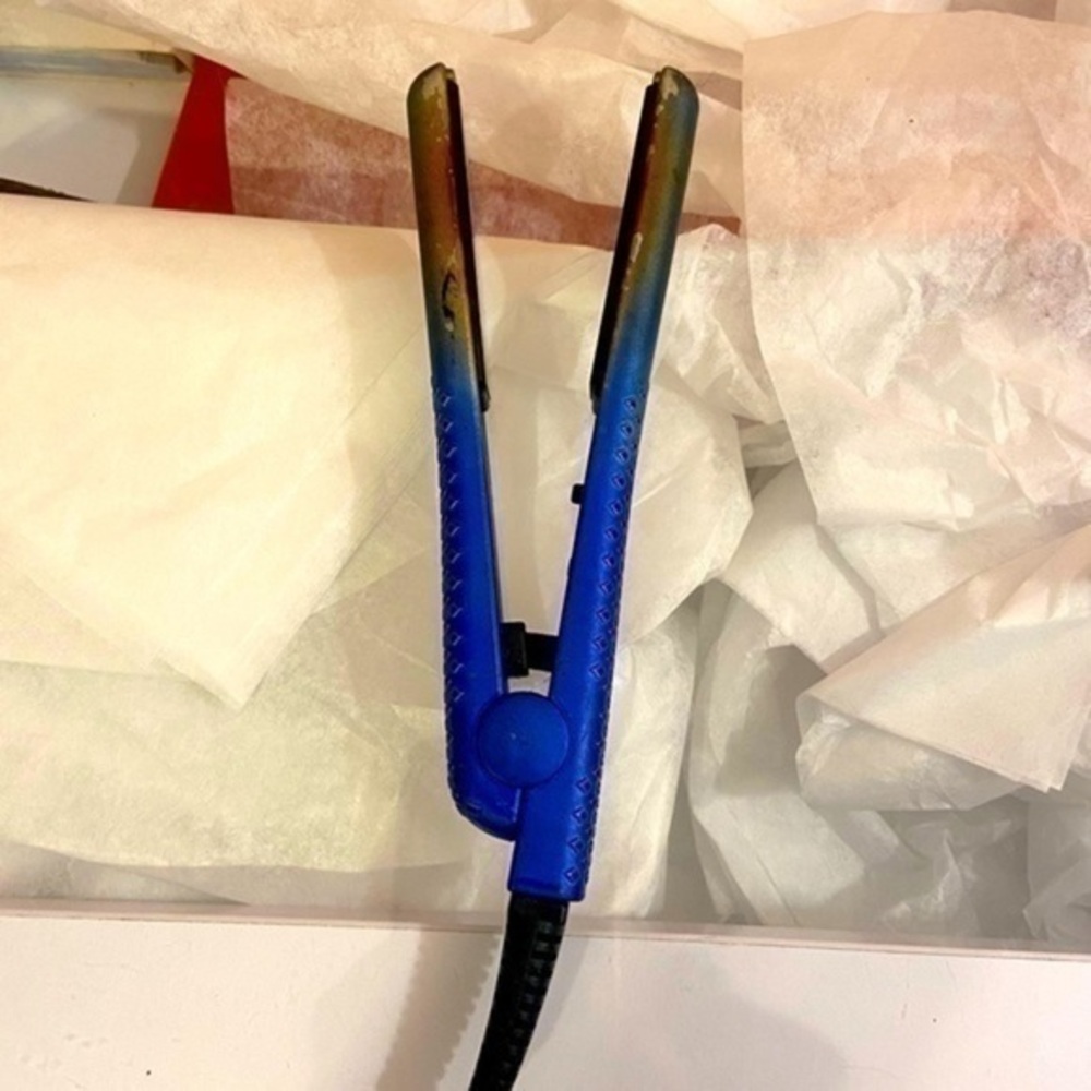 Cortex travel flat iron​